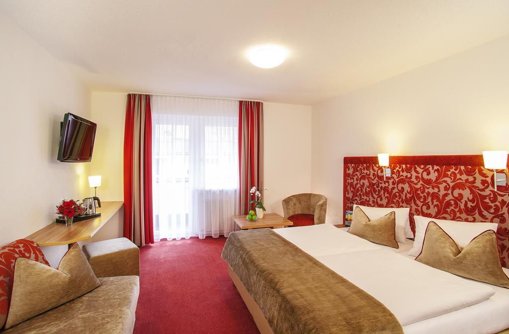Hotel Garni Chasa Sulai อิสชเกิล ภายนอก รูปภาพ