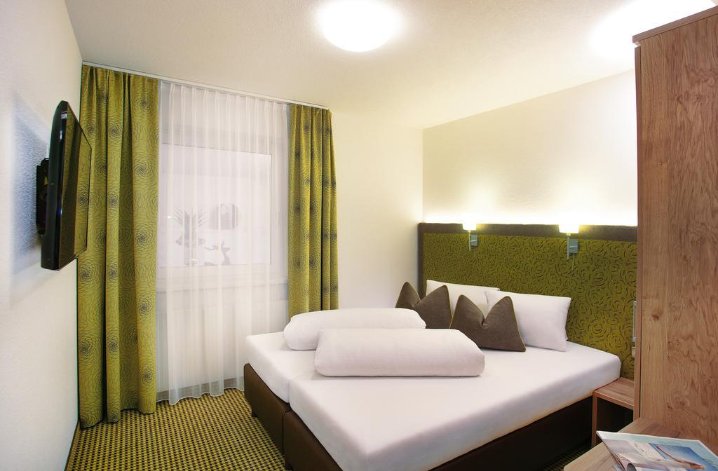 Hotel Garni Chasa Sulai อิสชเกิล ห้อง รูปภาพ